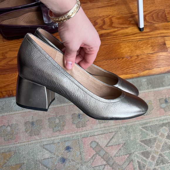 Women's Vionic Carmel Heel Pewter - Picture 1 of 4
